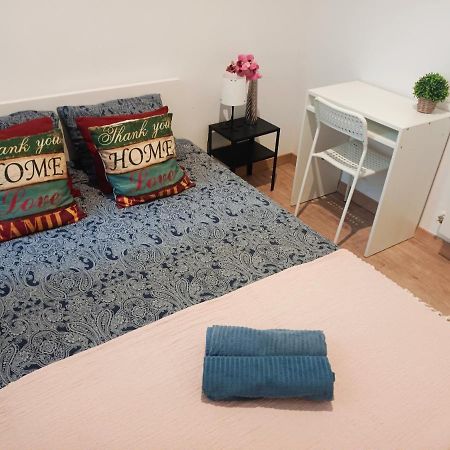 Private Rooms In Born Barcelone Extérieur photo