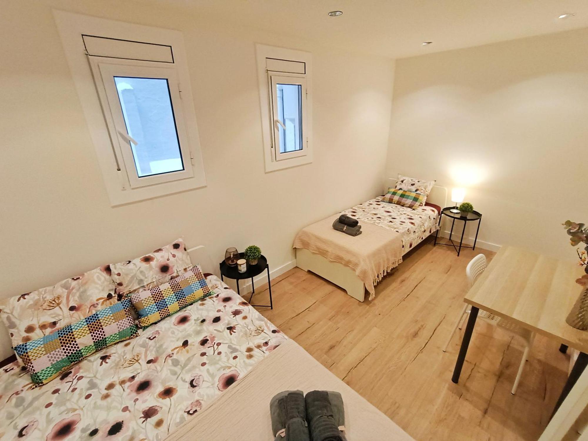 Private Rooms In Born Barcelone Extérieur photo
